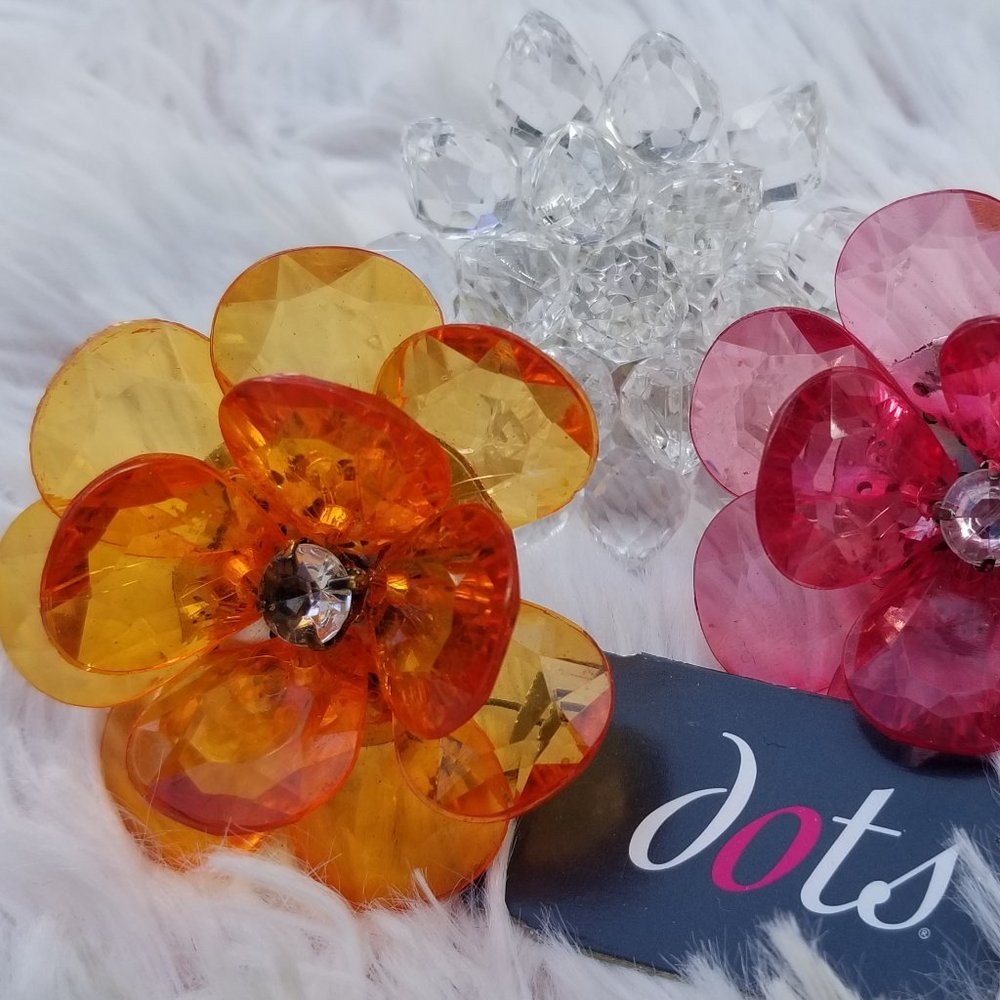 3 Flower Fashion Rings - Picture 5 of 9